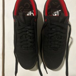 Chrome Industries SPD cycling shoes